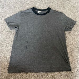 Lululemon T-shirt